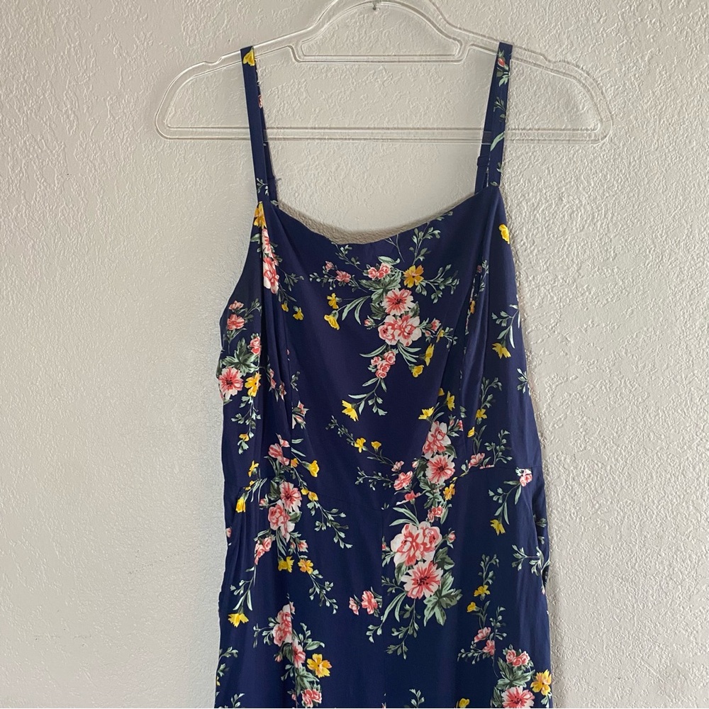 Old Navy Floral Navy Jumpsuit size L - Picture 2 of 7
